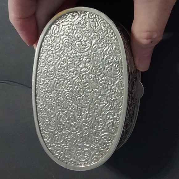 Embossed Silverplated Oval Trinket Case.Silver/Red 4.5inLx1 3/4in.H.x2.5in.W. - Picture 7 of 8
